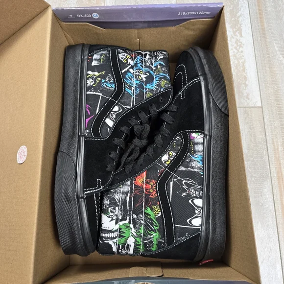 Vans X Disney 100 SK8-Hi Villains - Picture 14 of 14